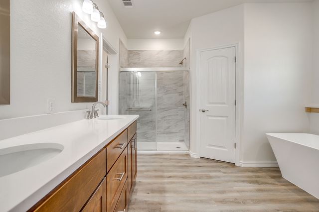 130 Abbott Avenue, Covington, TX 76636