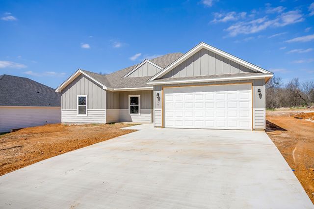 130 Abbott Avenue, Covington, TX 76636