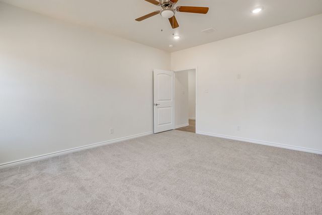 130 Abbott Avenue, Covington, TX 76636