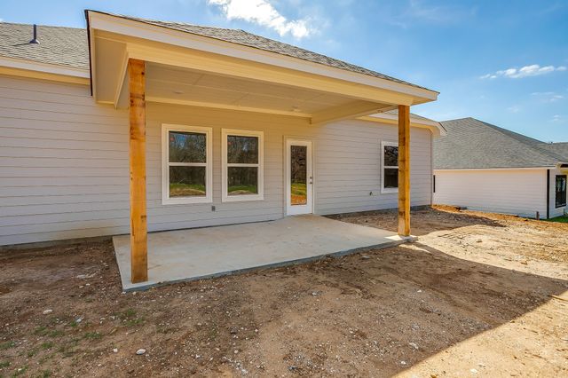 130 Abbott Avenue, Covington, TX 76636