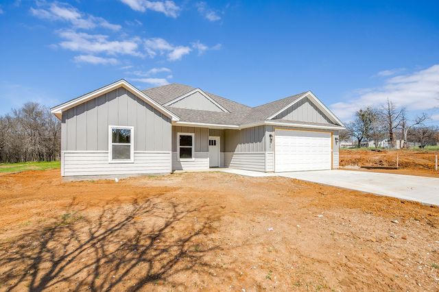 130 Abbott Avenue, Covington, TX 76636