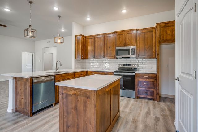 130 Abbott Avenue, Covington, TX 76636