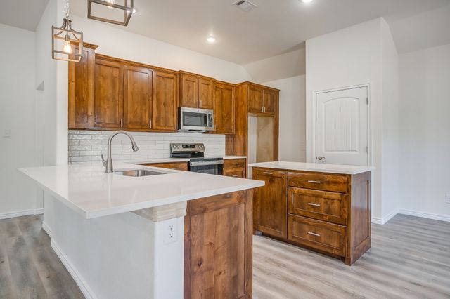 130 Abbott Avenue, Covington, TX 76636