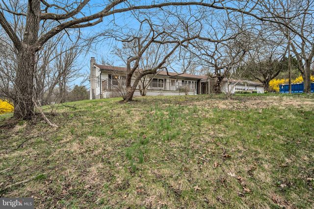 61 MCELWEE RD, Dauphin, PA 17018