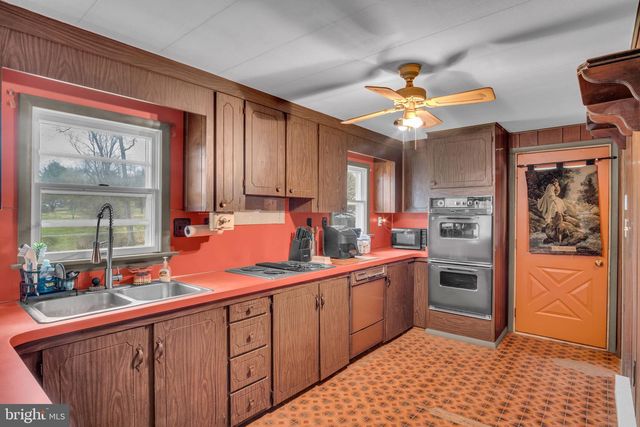 61 MCELWEE RD, Dauphin, PA 17018