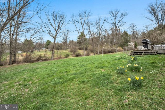 61 MCELWEE RD, Dauphin, PA 17018