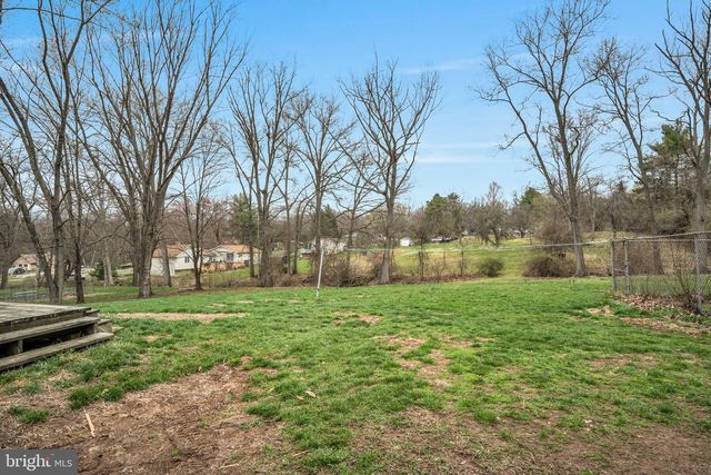 61 MCELWEE RD, Dauphin, PA 17018