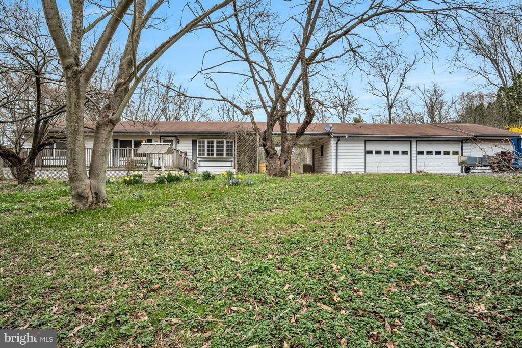 61 MCELWEE RD, Dauphin, PA 17018