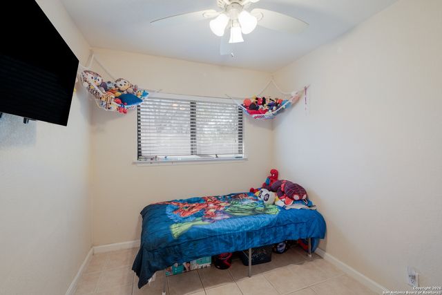 4063 Gallery Sun Dr, San Antonio, TX 78244