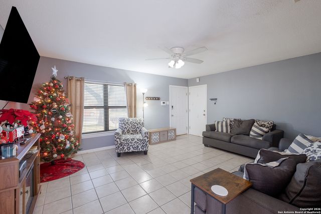 4063 Gallery Sun Dr, San Antonio, TX 78244