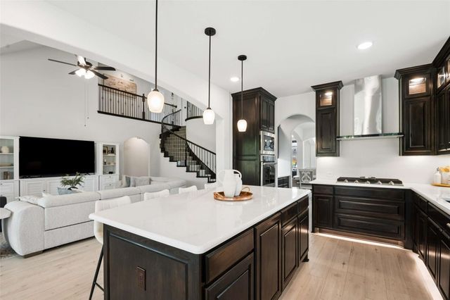 344 Willie Way, Burleson, TX 76028