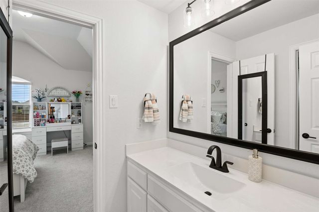 344 Willie Way, Burleson, TX 76028