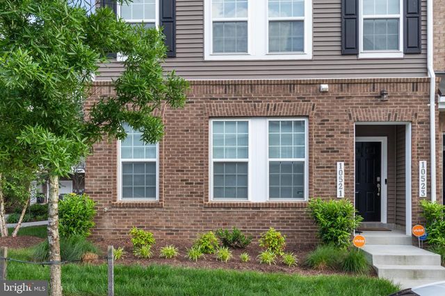 10521 JIM LOVELL LN, Lanham, MD 20706