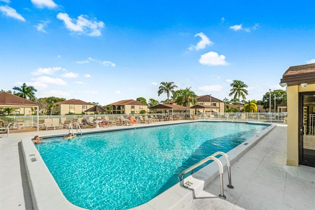 223 Pine Hov Circle A-2, Greenacres, FL 33463
