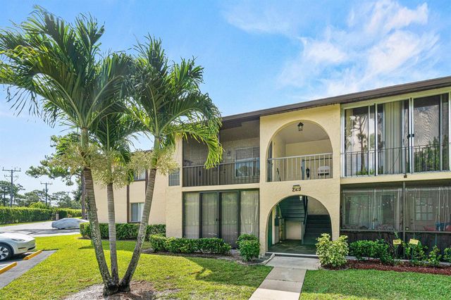 223 Pine Hov Circle A-2, Greenacres, FL 33463