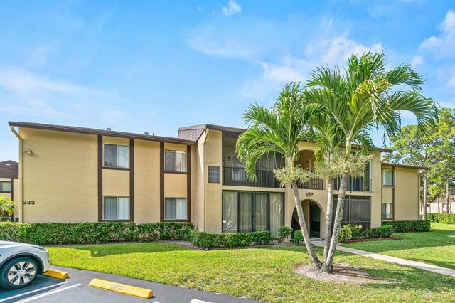 223 Pine Hov Circle A-2, Greenacres, FL 33463
