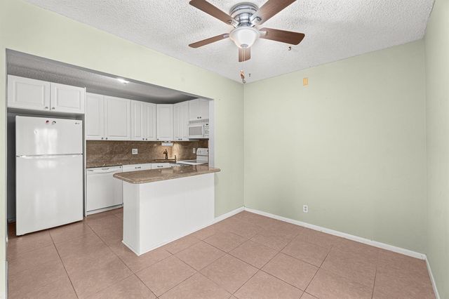 223 Pine Hov Circle A-2, Greenacres, FL 33463