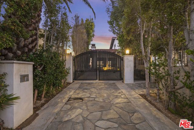 24753 Vantage Point Terrace, Malibu, CA 90265