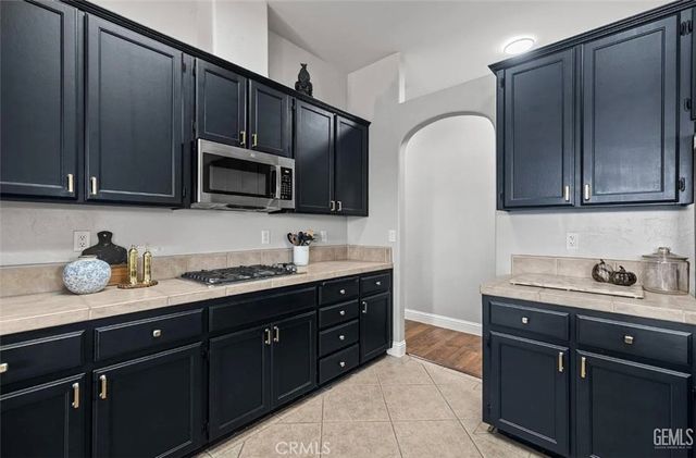 10300 Seneca Falls, Bakersfield, CA 93312