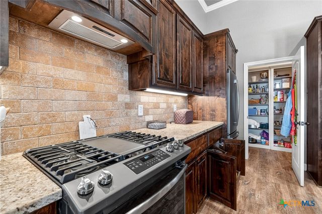 2041 Bella Vita Drive, Nolanville, TX 76559