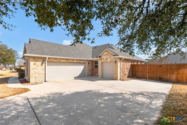 2041 Bella Vita Drive, Nolanville, TX 76559