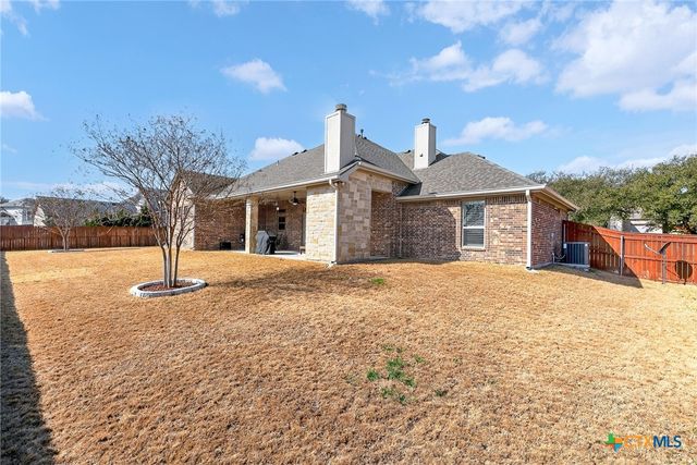 2041 Bella Vita Drive, Nolanville, TX 76559