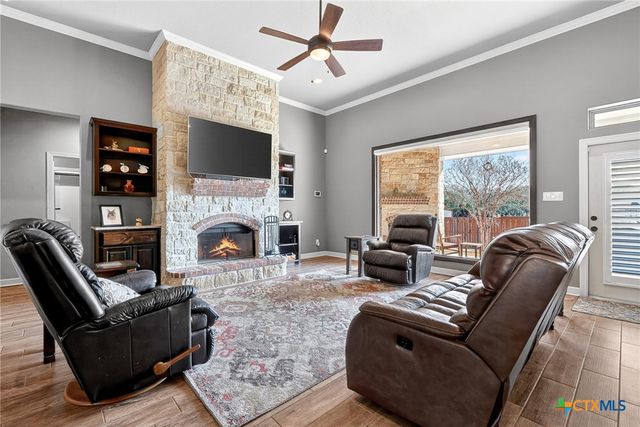 2041 Bella Vita Drive, Nolanville, TX 76559