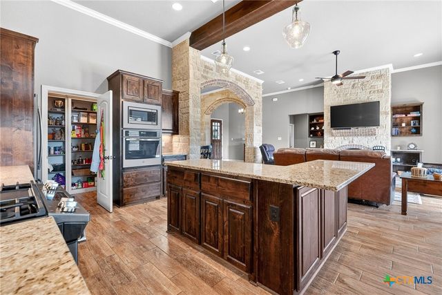 2041 Bella Vita Drive, Nolanville, TX 76559