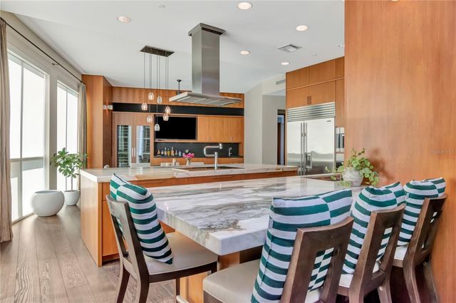 450 KNIGHTS RUN AVENUE 2102, Tampa, FL 33602