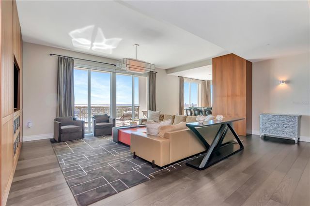 450 KNIGHTS RUN AVENUE 2102, Tampa, FL 33602