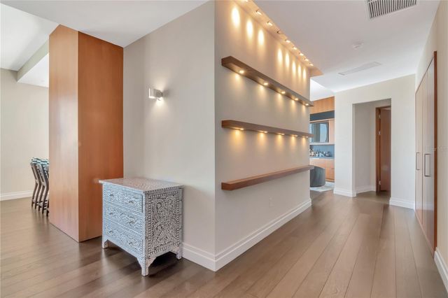 450 KNIGHTS RUN AVENUE 2102, Tampa, FL 33602