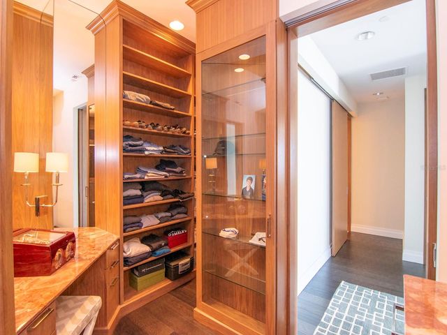 450 KNIGHTS RUN AVENUE 2102, Tampa, FL 33602