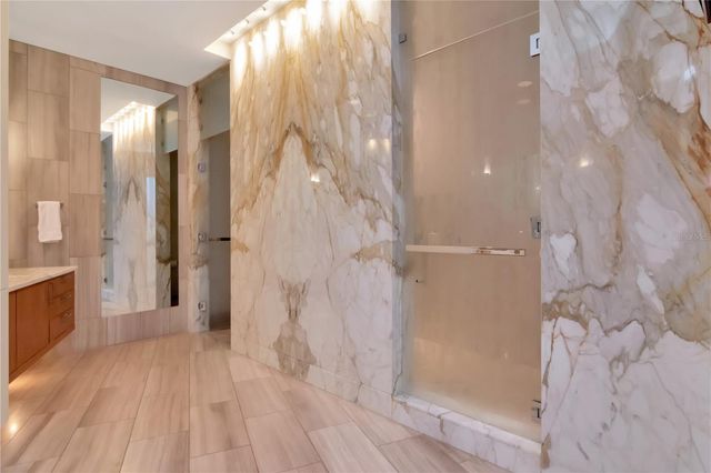 450 KNIGHTS RUN AVENUE 2102, Tampa, FL 33602