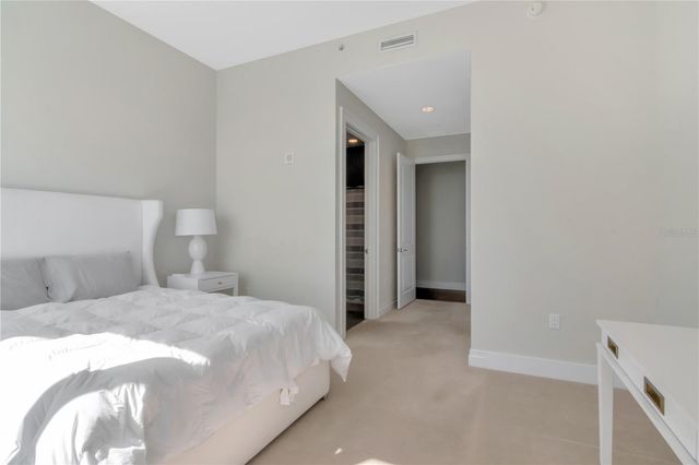 450 KNIGHTS RUN AVENUE 2102, Tampa, FL 33602