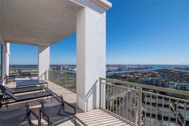 450 KNIGHTS RUN AVENUE 2102, Tampa, FL 33602