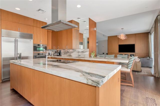 450 KNIGHTS RUN AVENUE 2102, Tampa, FL 33602