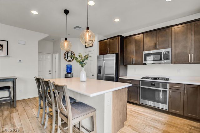 688 Bamboo Bend Place, Henderson, NV 89011
