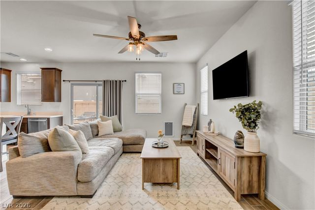 688 Bamboo Bend Place, Henderson, NV 89011
