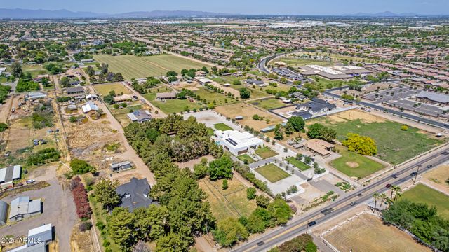 21410 S LINDSAY Road, Chandler, AZ 85286