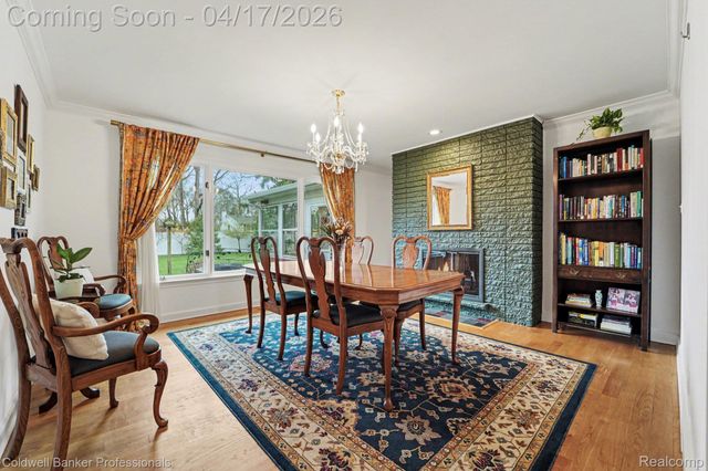 717 Sandstone Drive, Rochester Hills, MI 48309