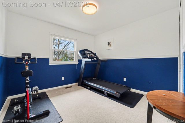 717 Sandstone Drive, Rochester Hills, MI 48309