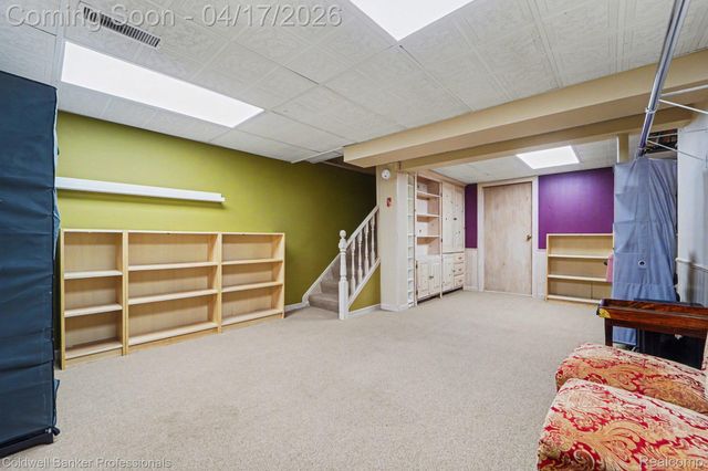 717 Sandstone Drive, Rochester Hills, MI 48309