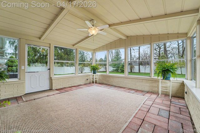 717 Sandstone Drive, Rochester Hills, MI 48309