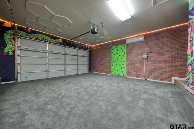812 Rugby Lane, Whitehouse, TX 75791