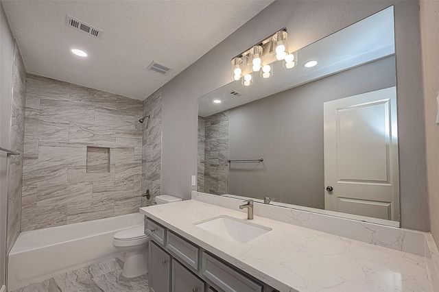 1623 Cherry Ridge Drive, Houston, TX 77077