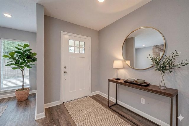 1623 Cherry Ridge Drive, Houston, TX 77077