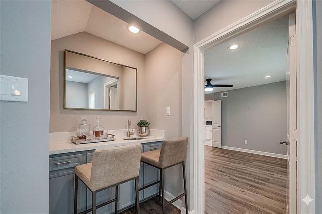 1623 Cherry Ridge Drive, Houston, TX 77077