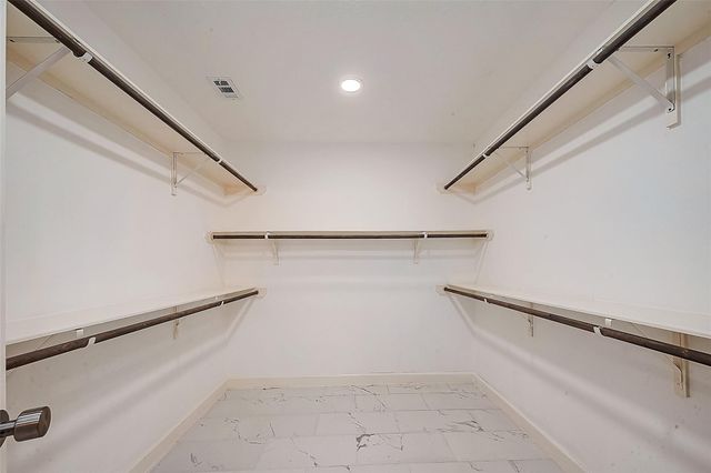 1623 Cherry Ridge Drive, Houston, TX 77077