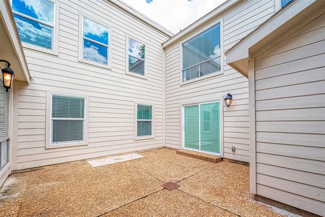 1623 Cherry Ridge Drive, Houston, TX 77077