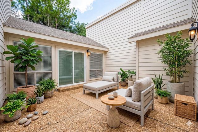 1623 Cherry Ridge Drive, Houston, TX 77077